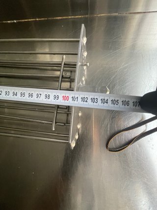 Espada para asar muslos de pollo