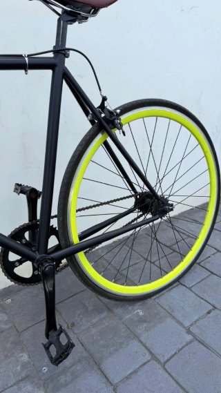 Bicicleta Fixie Bpro Negra Asiento Marrón