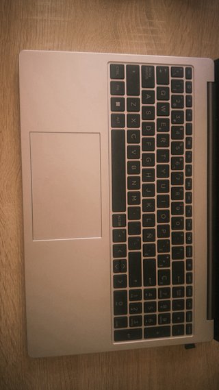Portátil HP 255 G10 Ryzen 7 32GB RAM 512GB SSD