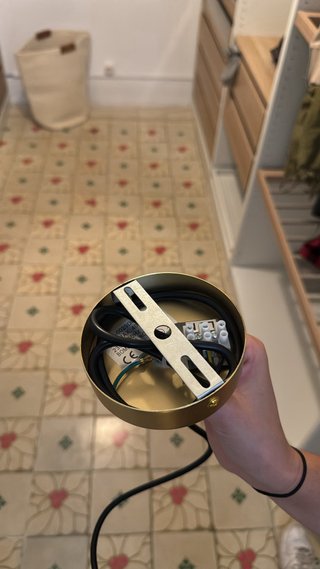 Lámpara de techo dorada Kenay Home nueva