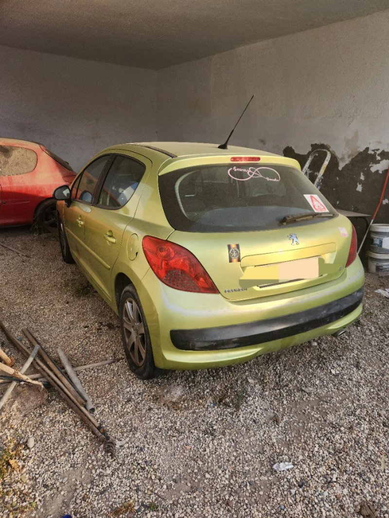Peugeot 207 2007 - foto 1