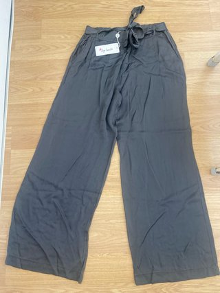 NUEVO!!!! Pantalón gris Algo Bonito Talla única