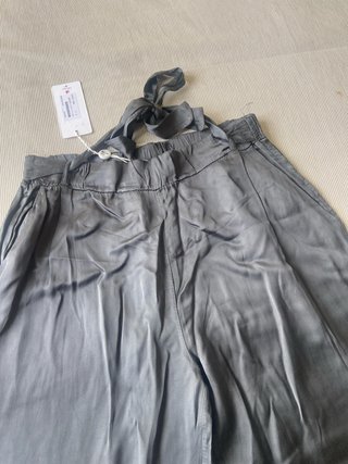 NUEVO!!!! Pantalón gris Algo Bonito Talla única