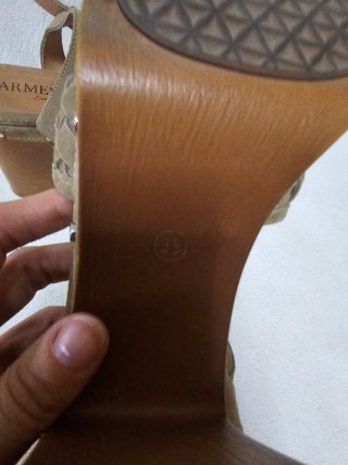 Sandalias Carmela Talla 38 Tacón Cuña