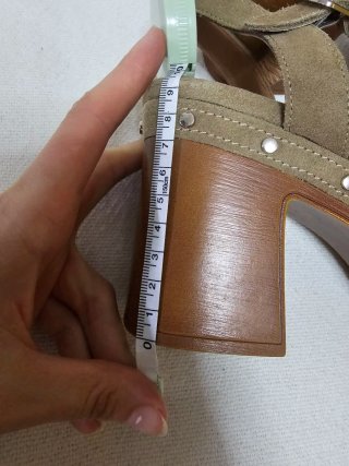 Sandalias Carmela Talla 38 Tacón Cuña