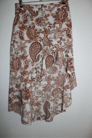 Falda asimétrica estampado paisley