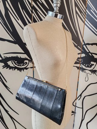 Pochette vintage anni 80 nera con catena oro