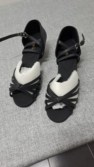 Zapatos de baile latino negros