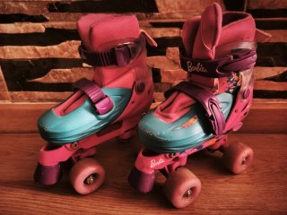 Kit Patinaje Infantil Barbie Casco y Protecciones