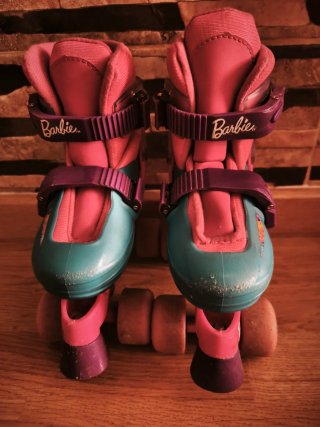 Kit Patinaje Infantil Barbie Casco y Protecciones