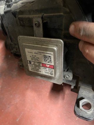 Faro xenon izquerdo VW Caddy mk4 2k