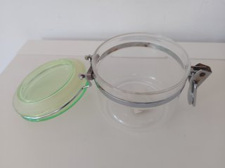Set 4 barattoli ermetici con gancio