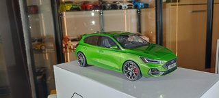 Ford Focus ST MK5 1/18 Otto