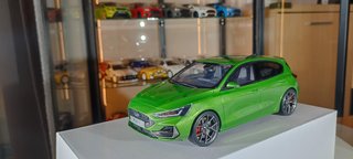 Ford Focus ST MK5 1/18 Otto