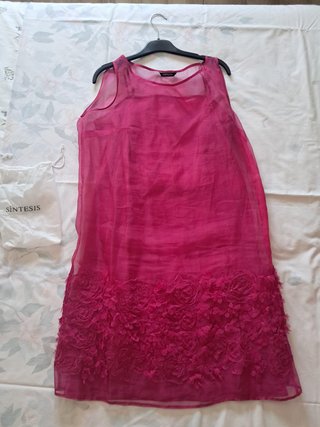 Vestido de cóctel Fucsia con flores 3D
