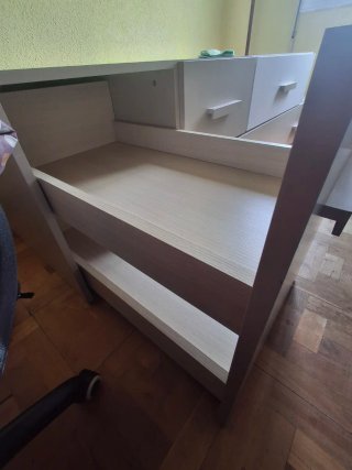 Cama nido beige y blanca