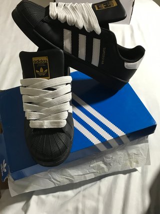 Zapatillas Adidas Superstar Negras y Blancas