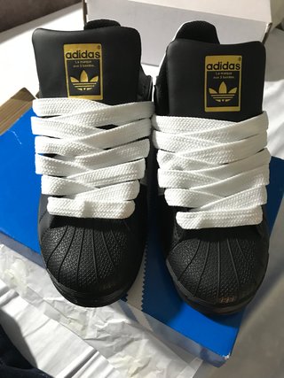 Zapatillas Adidas Superstar Negras y Blancas