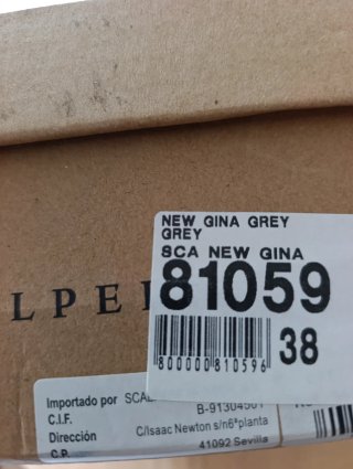Zapatillas Scalpers grises y blancas