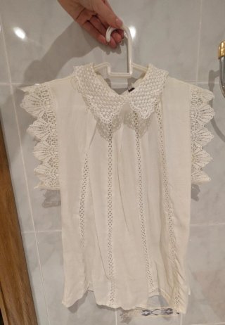 Camisa blanca con encaje talla M/L