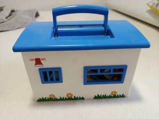 Playmobil estación de policía y figuras