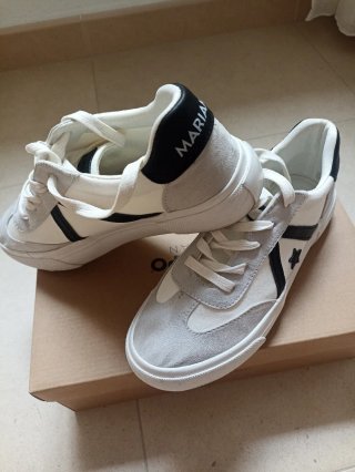 Zapatillas MARÍA GRIS/BLANCAS