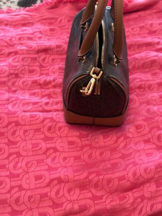 Bolso Calvin Klein Marrón Logo Barril Correa