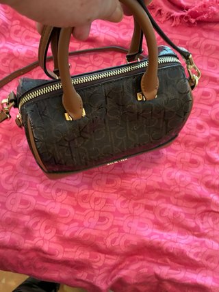 Bolso Calvin Klein Marrón Logo Barril Correa