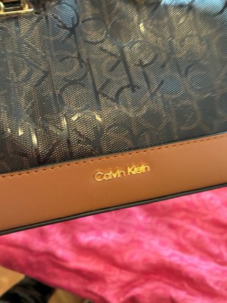 Bolso Calvin Klein Marrón Logo Barril Correa