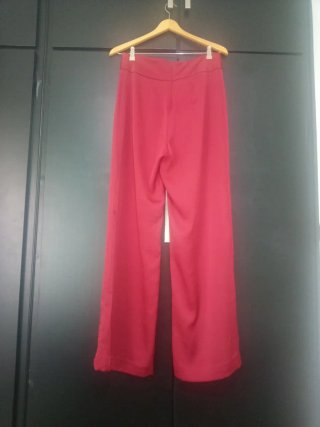 Pantalón vestir burdeos Iciar&Candela