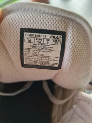 Scarpe Fila uomo bianche con dettagli oro