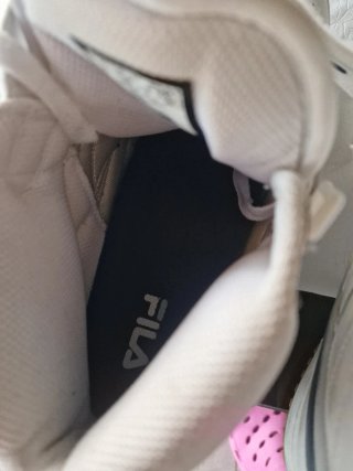 Scarpe Fila uomo bianche con dettagli oro