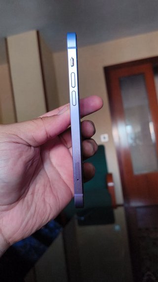 iPhone 12 Morado