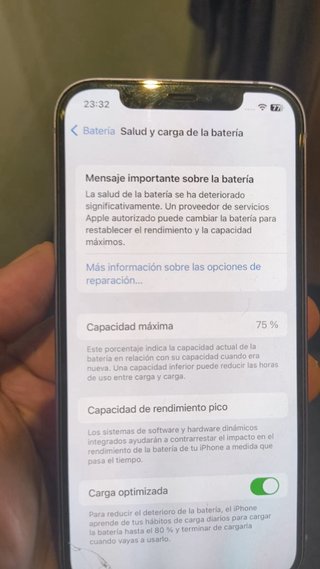 iPhone 12 Morado