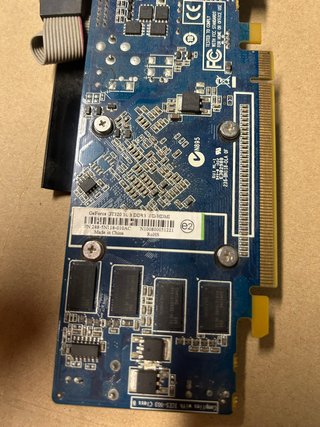 Tarjeta Gráfica NVIDIA GT320 1GB DDR3