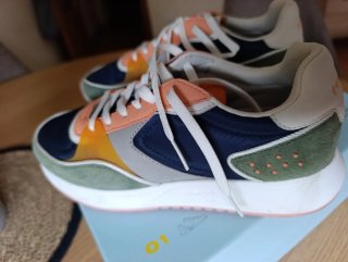 Zapatillas HOFF azules, verdes y naranjas