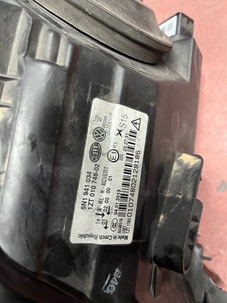 Faro derecho xenon VW Tiguan 5N led