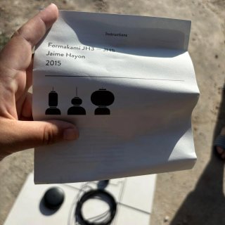 Lámpara Formakami Metal y Plástico Negra