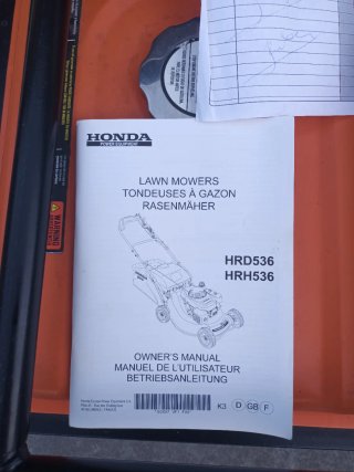 Cortacésped Honda HRD 536 profesional con tracción