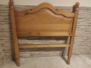 Cabecero de madera rústico