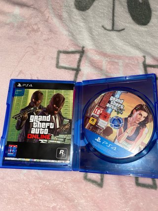 GTA V y FIFA 22 PS4