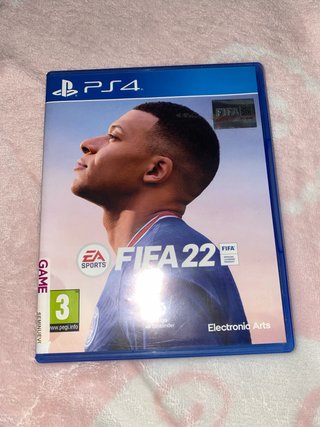 GTA V y FIFA 22 PS4