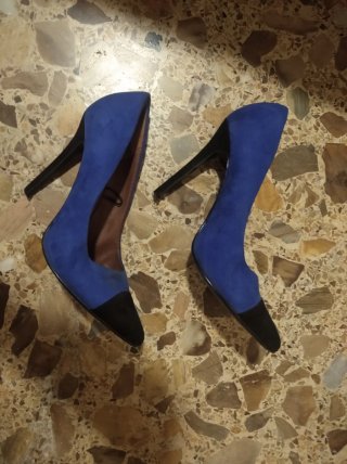Zapatos de tacón azul y negro talla 41