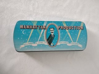 Caja metálica Manhattan Production
