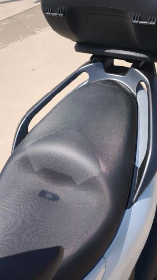 Zontes 125D Maxi Scooter Plata/Negro
