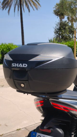 Zontes 125D Maxi Scooter Plata/Negro