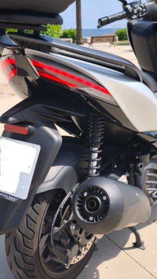 Zontes 125D Maxi Scooter Plata/Negro