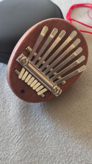 Mini Kalimba 8 Teclas Madeira