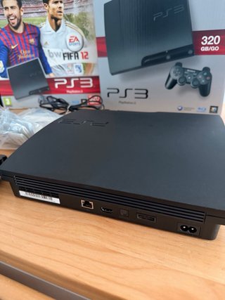 PS3 Slim 320GB + Mando + Caja + 7 Juegos