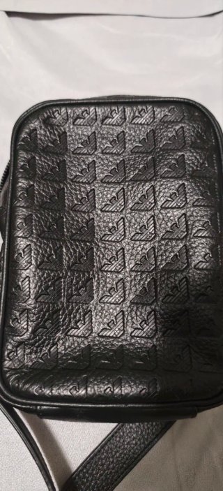 Bandolera Emporio Armani Negra de piel